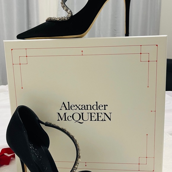 Brand New Alexander McQueen Crystal Pumps - Picture 12 of 15